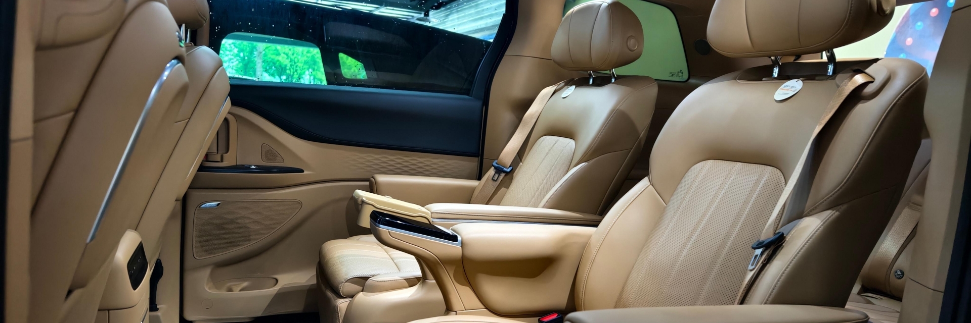 5-Seater Private Car