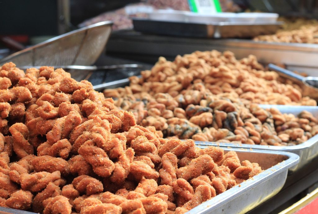 Chen Mahua (Fried Dough Twists)