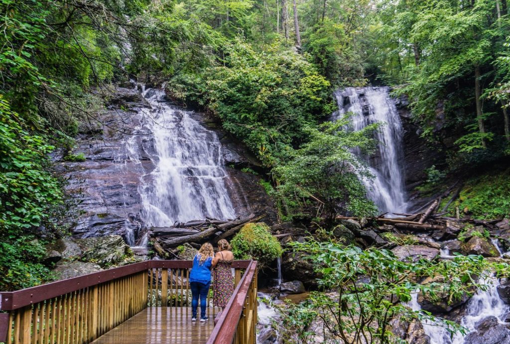 Exploring Chongqing HeiShanGu Valley