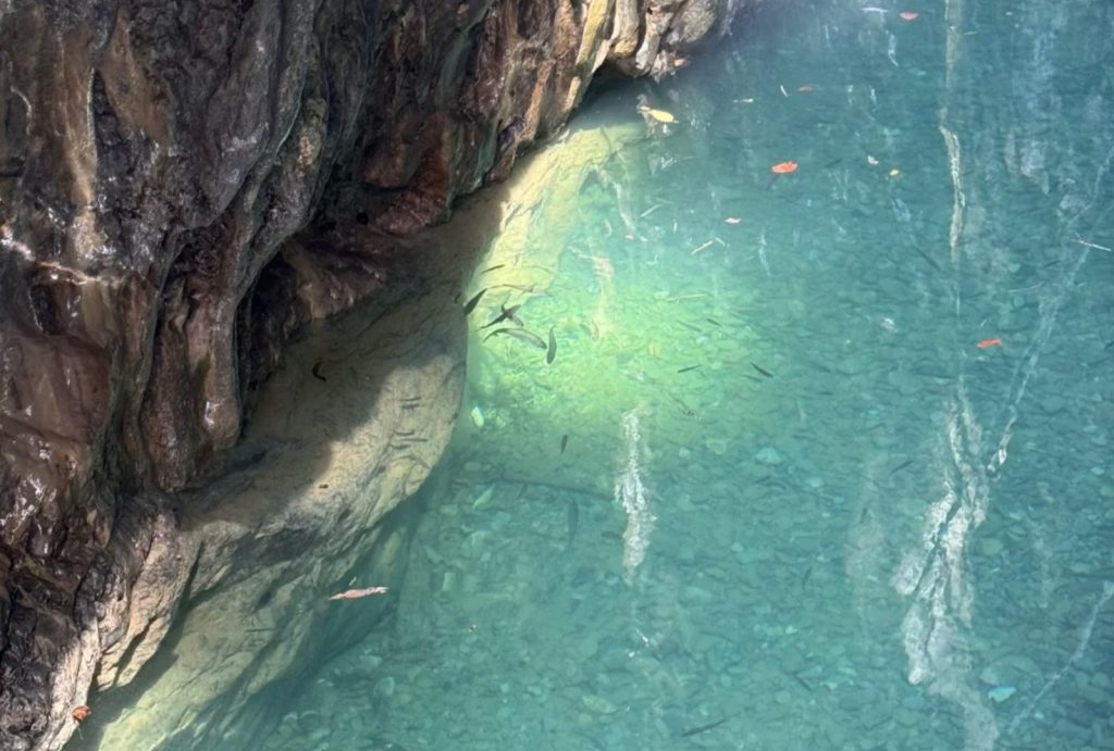 HeiShanGu Stream