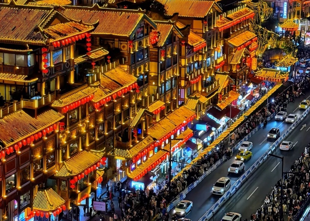 Nightview of Hongya Cave