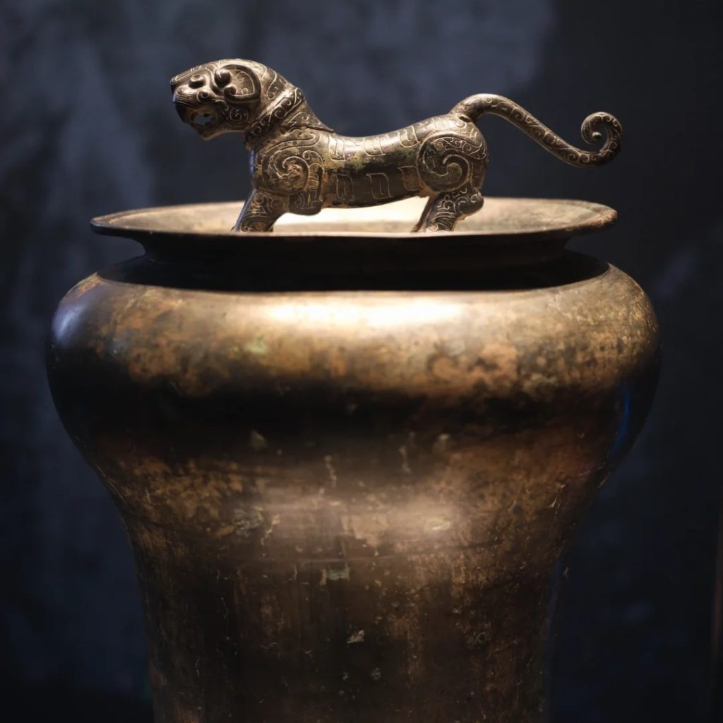 Tiger-Head Handle Yan