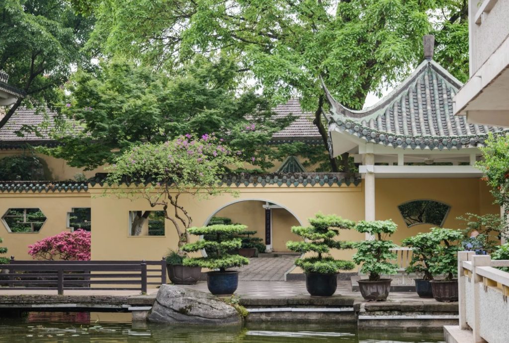 The Scenery of Eling Park
