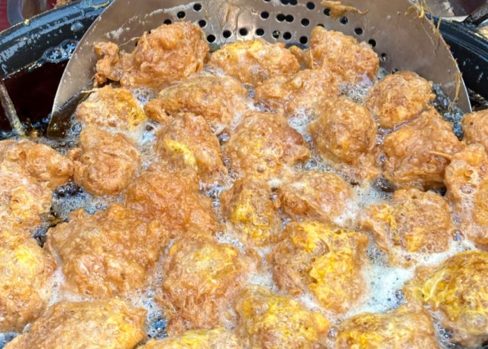 Egg-Fried Rice Cake