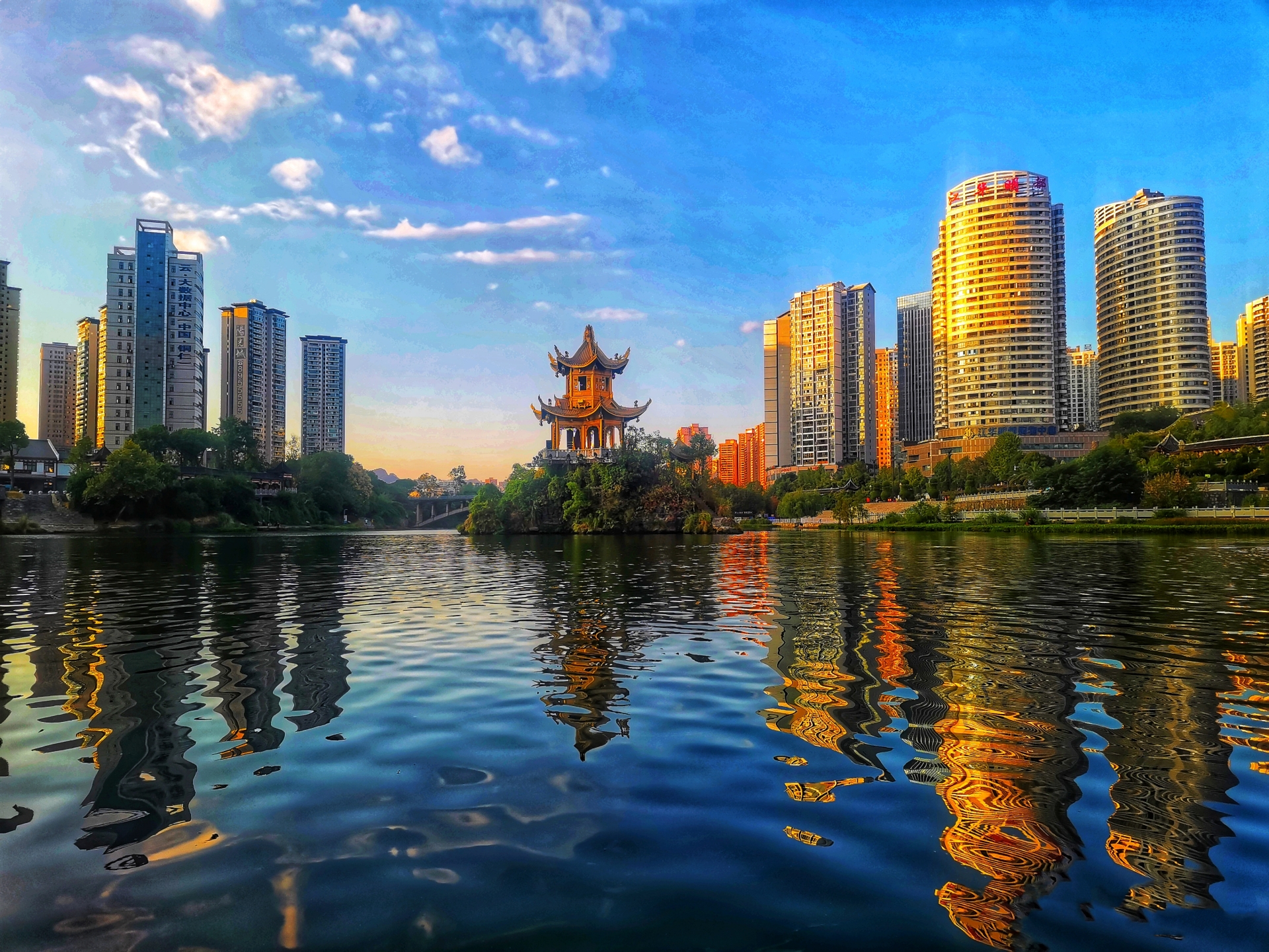 Jinjiang Riverside