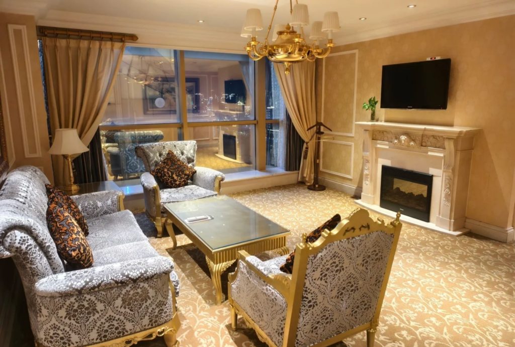 Suite at Sheraton Chongqing Hotel