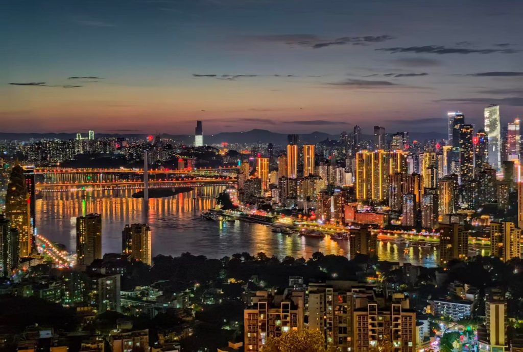 The night view from the Nanshan Tree Viewing Platform