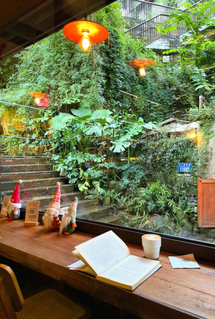 Window view of Haoyue Bookstore