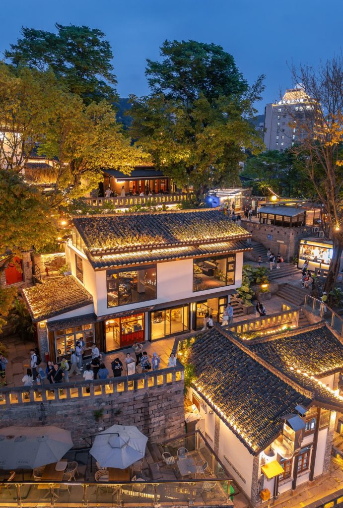 Xiahaoli at night
