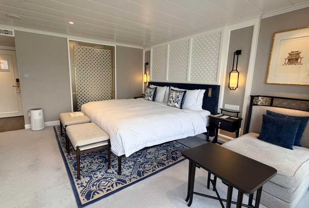 The room of the Yangtze Explorer