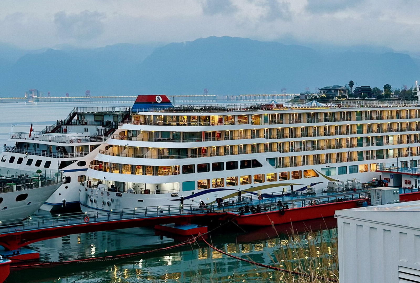 Yangtze 3 Cruise docked at the pier